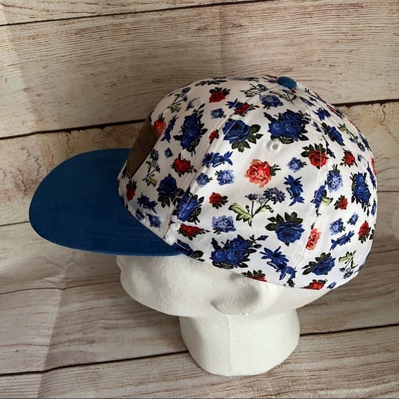 Hard Rock Cafe Floral Hat adjustable - Picture 3 of 7